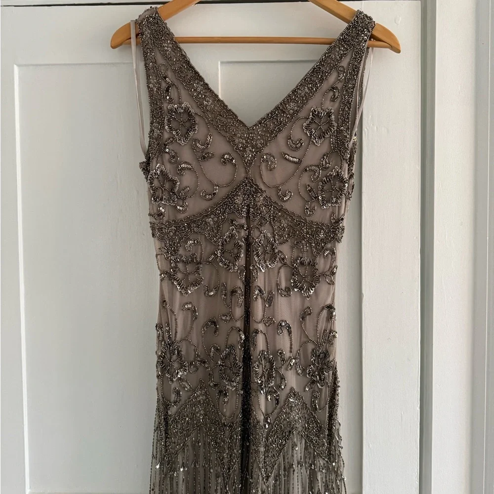 Mother of the Bride/Groom Gown - PisarroNights Size 8. - Picture 6 of 12